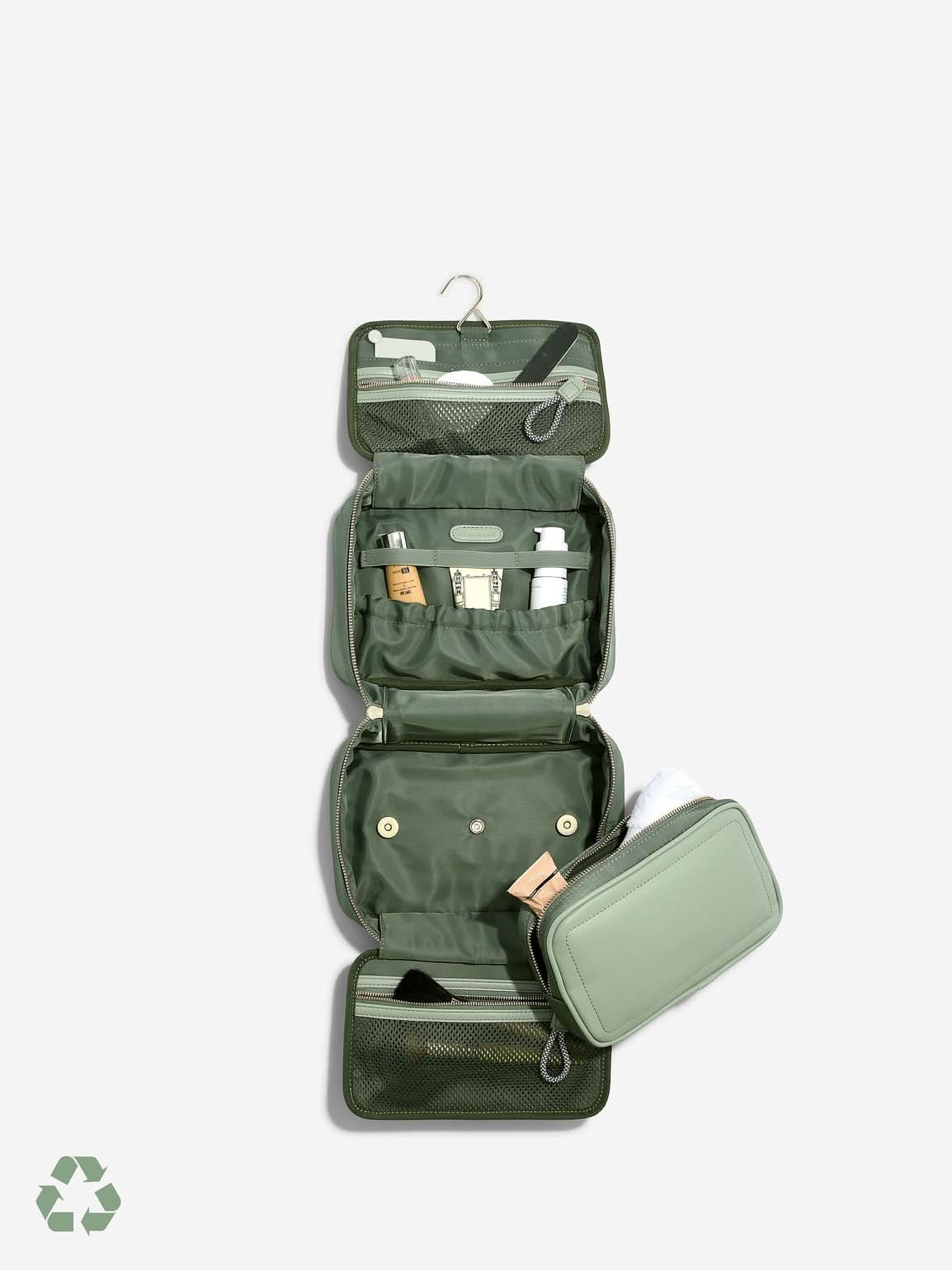 Stackers hangende Toilettas van Gerecycled Nylon Groen - Mystackers