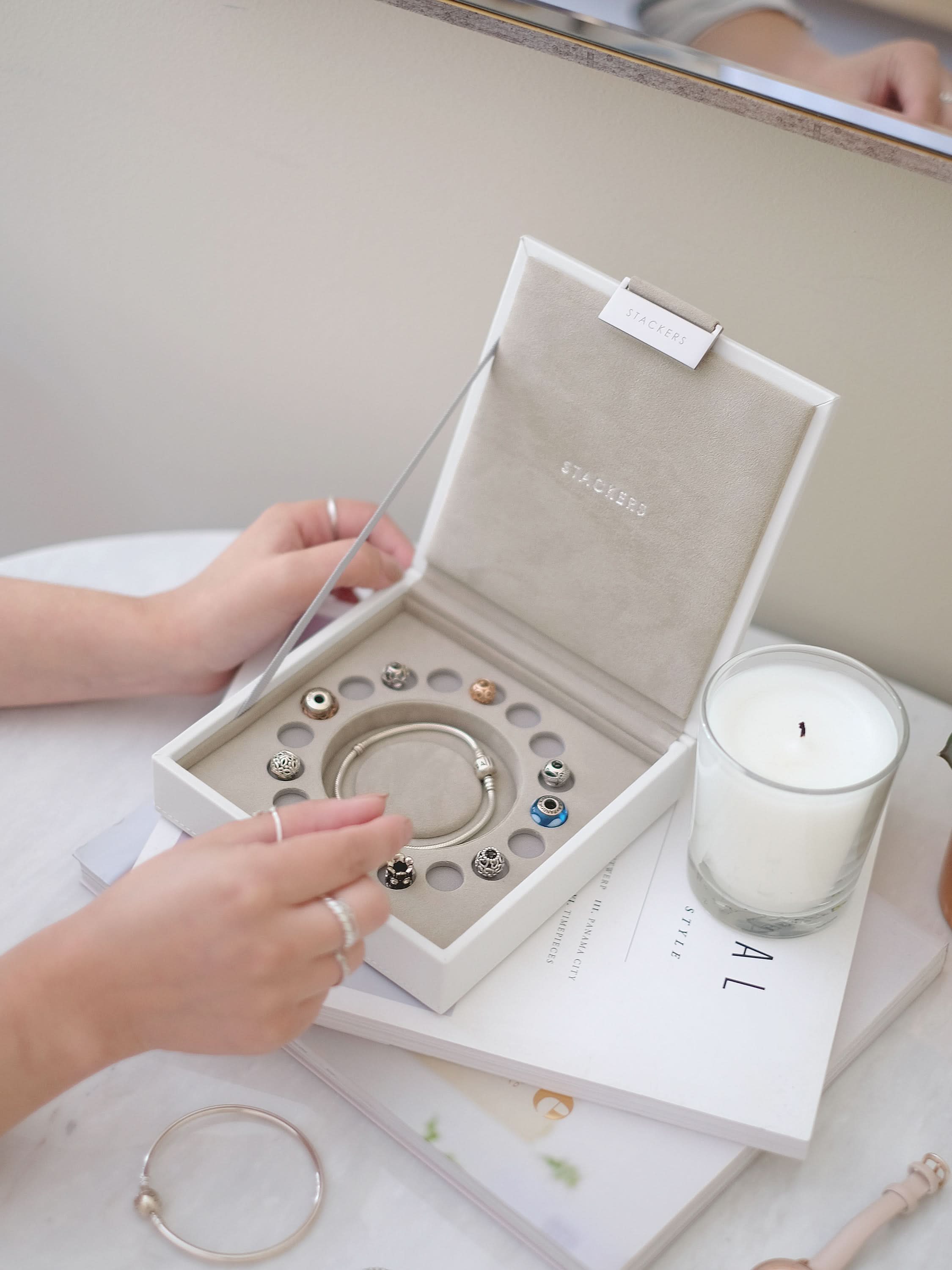 Stackers Bedelsieradendeksel Wit