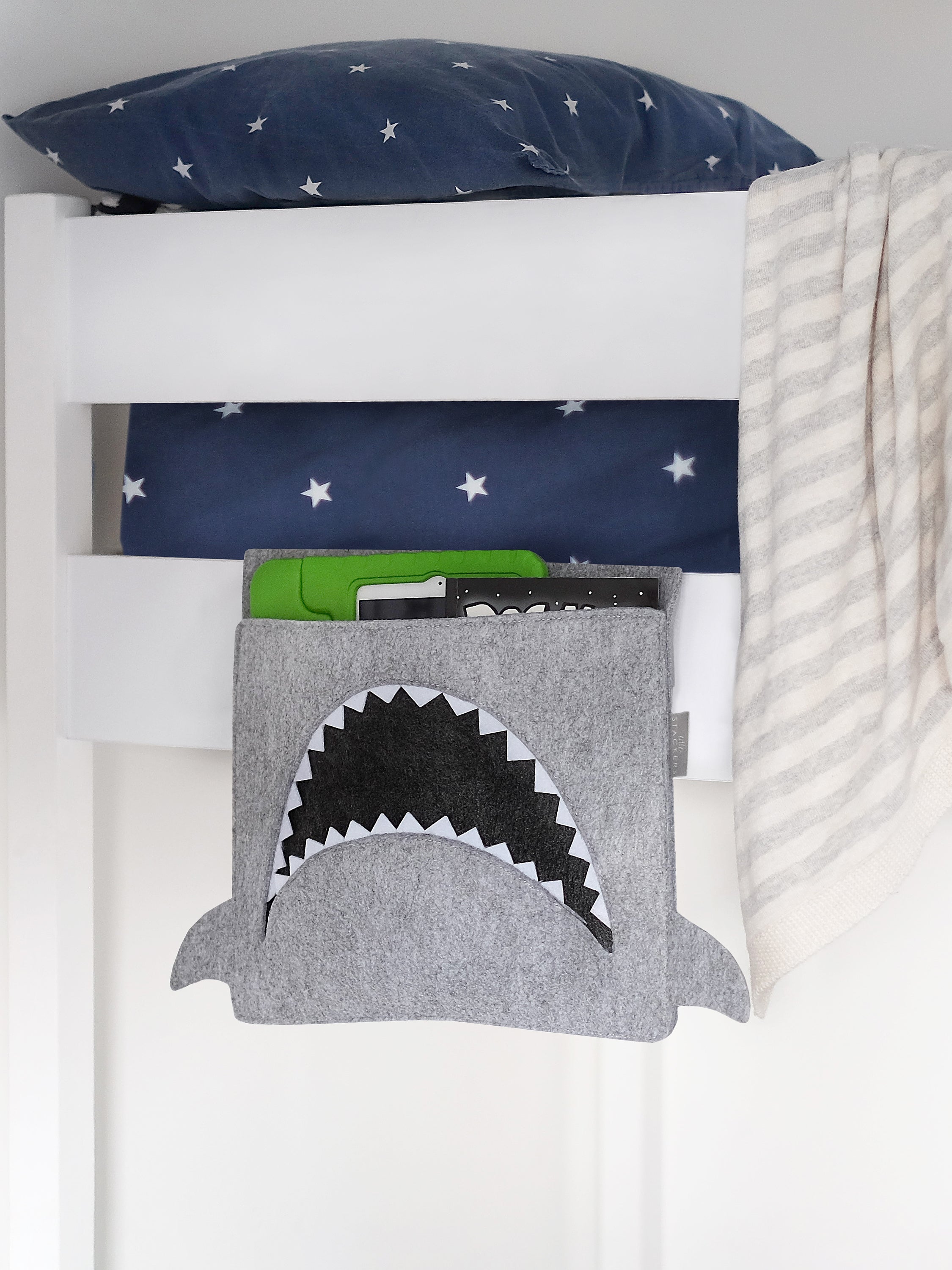 Little Stackers – Poche de lit Requin